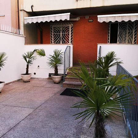 New Luxury Apartment, Milan City Center מראה חיצוני תמונה