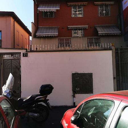 New Luxury Apartment, Milan City Center מראה חיצוני תמונה
