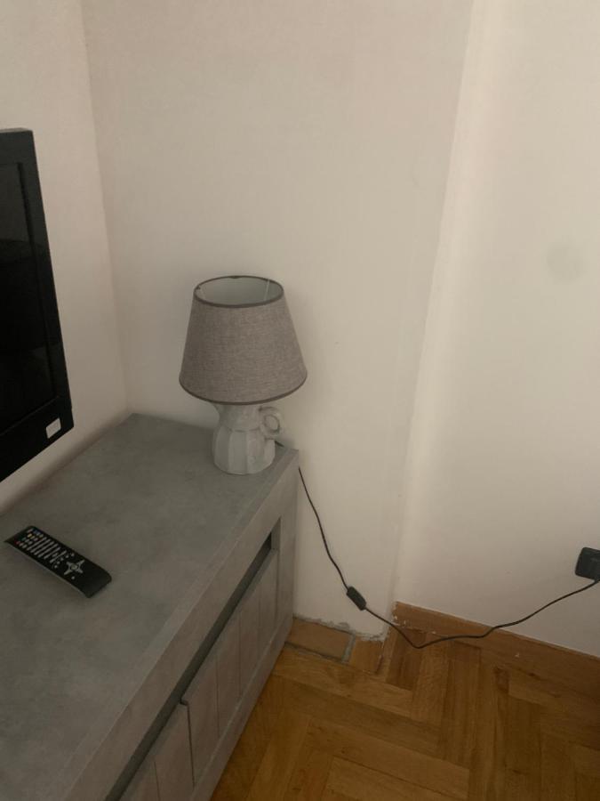 New Luxury Apartment, Milan City Center מראה חיצוני תמונה